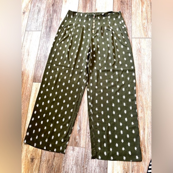 🛍️NWT Wide leg olive green with white elastic waist comfy pants Size 14 - Picture 11 of 11